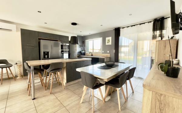 Maison à vendre    4 pièces •  Cissé