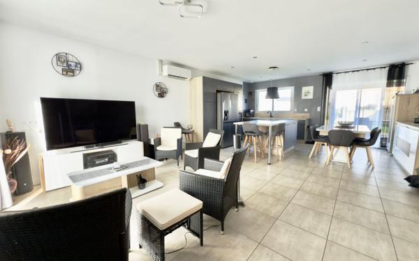 Maison à vendre    4 pièces •  Cissé