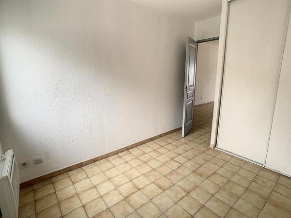 APPARTEMENT LUMINEUX EN REZ DE CHAUSSEE DANS RESIDENE SECURISEE