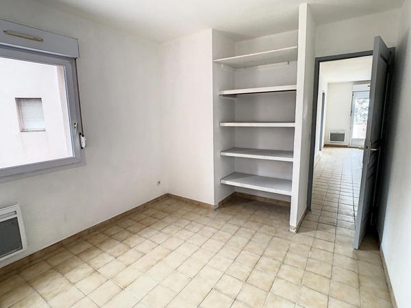 APPARTEMENT LUMINEUX EN REZ DE CHAUSSEE DANS RESIDENE SECURISEE