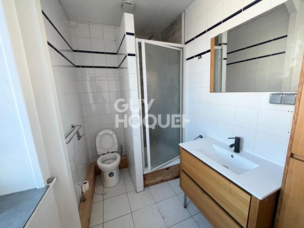 LOCATION d'un appartement F2 (42 m²) à CALAIS