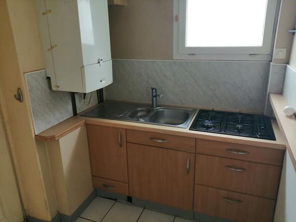 A VENDRE NANTES ZOLA APPARTEMENT T2 avec garage boxé