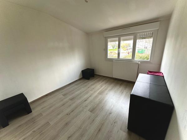 Charmante maison  de 4 pièces avec sous-sol garage et terrain de 498m²