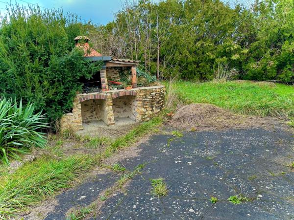 Charmante maison  de 4 pièces avec sous-sol garage et terrain de 498m²