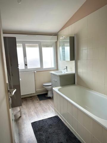 Charmante maison  de 4 pièces avec sous-sol garage et terrain de 498m²