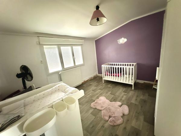 Charmante maison  de 4 pièces avec sous-sol garage et terrain de 498m²