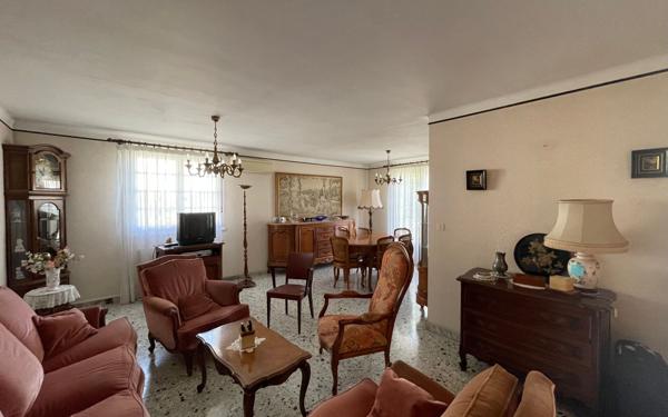 Maison à vendre    6 pièces •  Caissargues