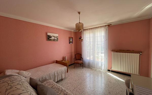 Maison à vendre    6 pièces •  Caissargues