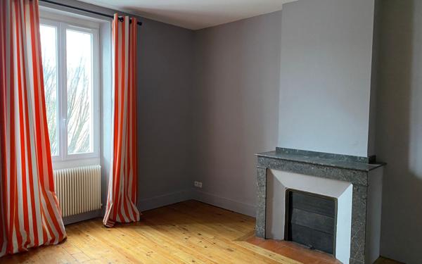 Appartement à louer    3 pièces • 105 m2 Castres