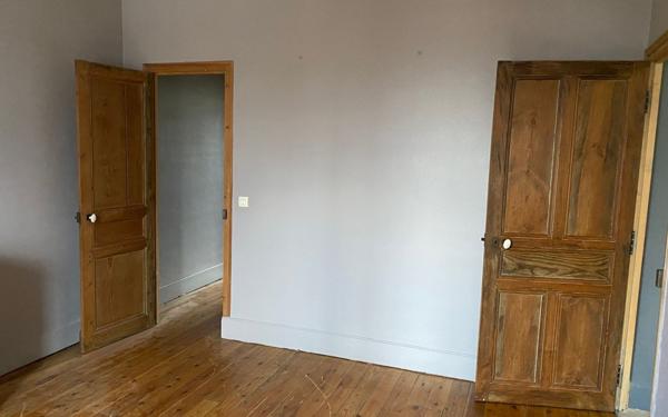 Appartement à louer    3 pièces • 105 m2 Castres