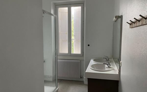 Appartement à louer    3 pièces • 105 m2 Castres