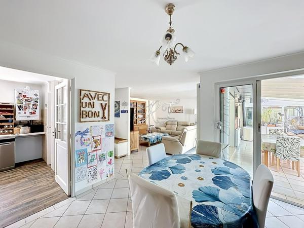 maison de plain pied avec 3 chambres et véranda