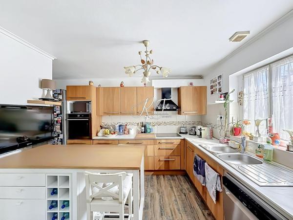 maison de plain pied avec 3 chambres et véranda