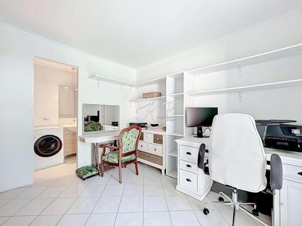 maison de plain pied avec 3 chambres et véranda