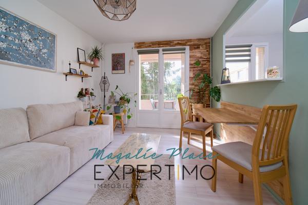 Brignais (69530) BRIGNAIS BEL appartement 2 pièces + loggia, cave et parking commun