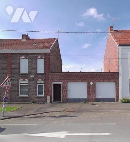 Maison semi mitoyenne avec deux garages de 54 m²