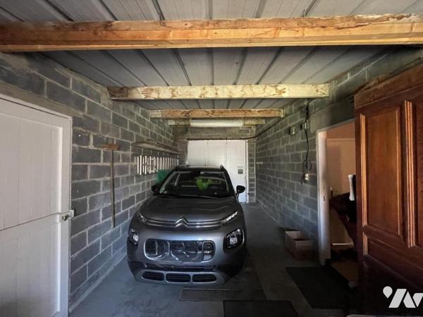 Maison semi mitoyenne avec deux garages de 54 m²