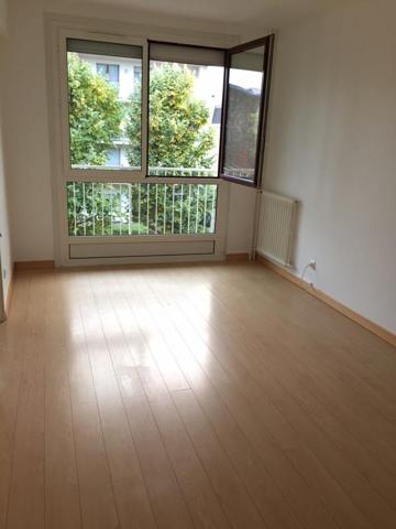 Location 4 Pieces 89 92000 Nanterre 7couchant4