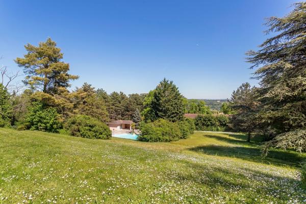 Vente Maison de luxe Saint-Cyr-au-Mont-d'Or 7 Pièces 434.85 m²