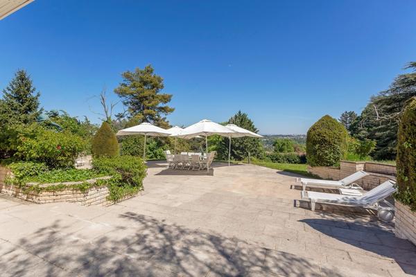 Vente Maison de luxe Saint-Cyr-au-Mont-d'Or 7 Pièces 434.85 m²