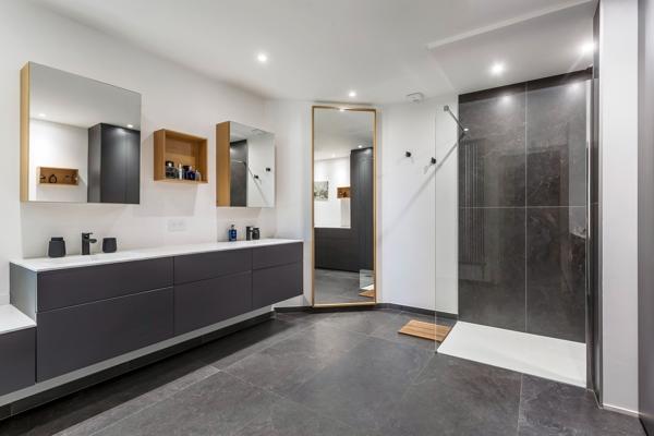 Vente Maison de luxe Saint-Cyr-au-Mont-d'Or 7 Pièces 434.85 m²
