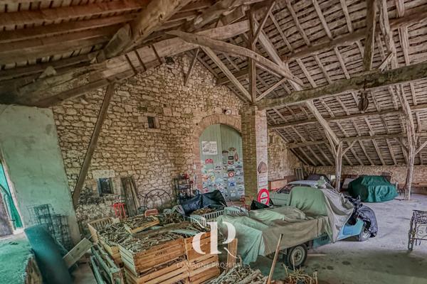 Cazes-Mondenard (82110) Charmant domaine du Quercy à l'élégance intemporelle et à la situation exceptionnelle