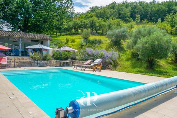 Cazes-Mondenard (82110) Charmant domaine du Quercy à l'élégance intemporelle et à la situation exceptionnelle