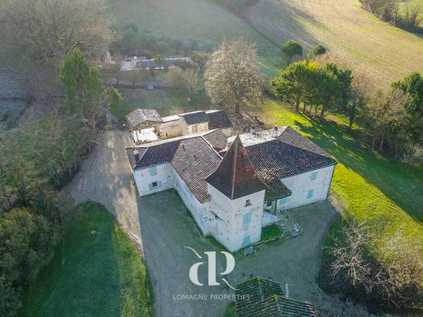 Cazes-Mondenard (82110) Charmant domaine du Quercy à l'élégance intemporelle et à la situation exceptionnelle