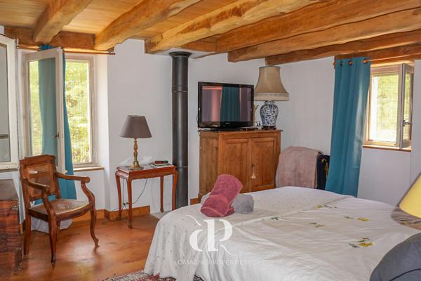 Cazes-Mondenard (82110) Charmant domaine du Quercy à l'élégance intemporelle et à la situation exceptionnelle