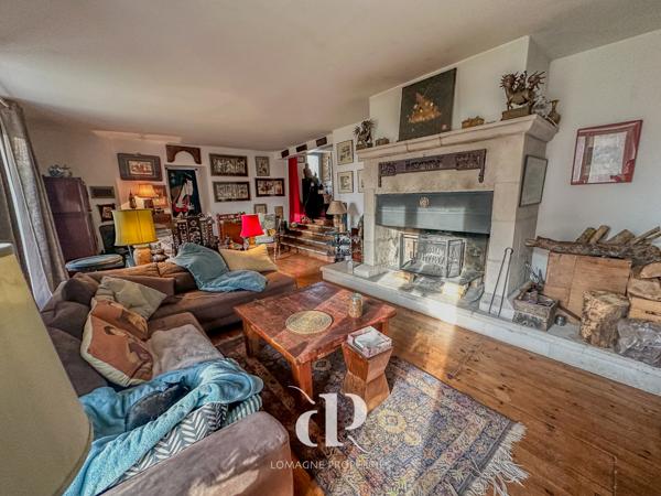 Cazes-Mondenard (82110) Charmant domaine du Quercy à l'élégance intemporelle et à la situation exceptionnelle