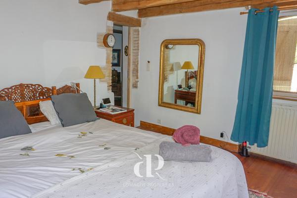 Cazes-Mondenard (82110) Charmant domaine du Quercy à l'élégance intemporelle et à la situation exceptionnelle