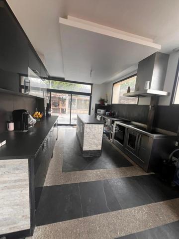 Maison de 150m2 -7 pièces - 5 chambres - 500m2 terrain à GOUSSAINVILLE (95190)
