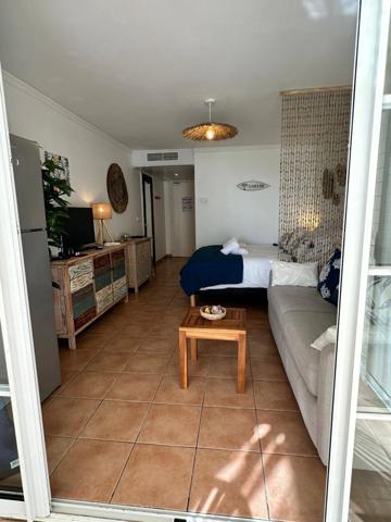 A VENDRE - ENSEMBLE RARE DE 2 STUDIOS COMMUNICANTS – BORD DE MER SAINTE ANNE