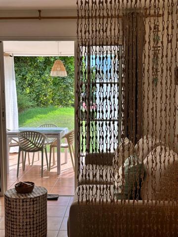 A VENDRE - ENSEMBLE RARE DE 2 STUDIOS COMMUNICANTS – BORD DE MER SAINTE ANNE