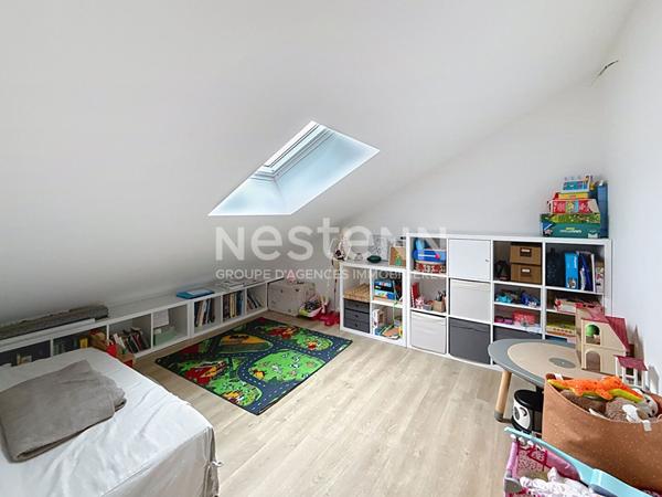 Maison indépendante de 1930 Rénovée avec garage 4 chambres - 69500 BRON