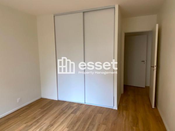 Location Appartement 3 pièces 71.65 m² - Paris 75015