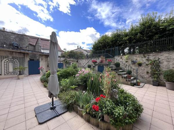 Immeuble à vendre 276 120 € Saint-Junien 280 m² DPE D