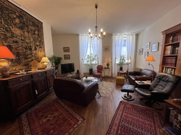 Immeuble à vendre 276 120 € Saint-Junien 280 m² DPE D