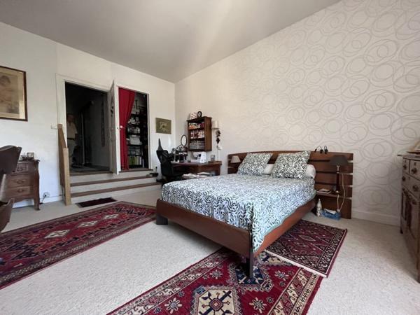 Immeuble à vendre 276 120 € Saint-Junien 280 m² DPE D