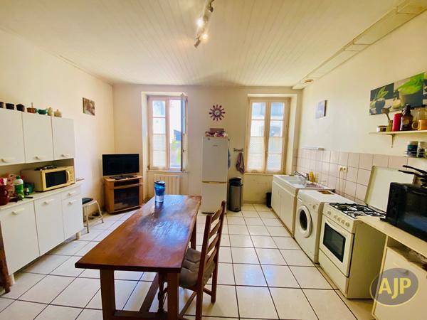 Vente immeuble Saint Christoly Medoc : 110 000 € - AJP Lesparre Immobilier