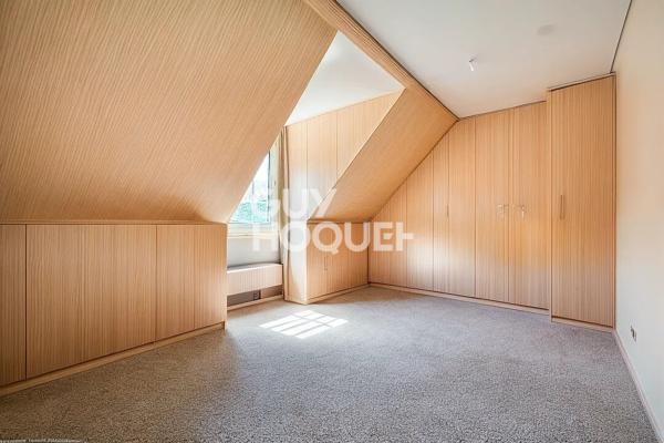 VENTE d'un ensemble immobilier de 350m2 aux CLAYES SOUS BOIS MAISON ET GRANGE