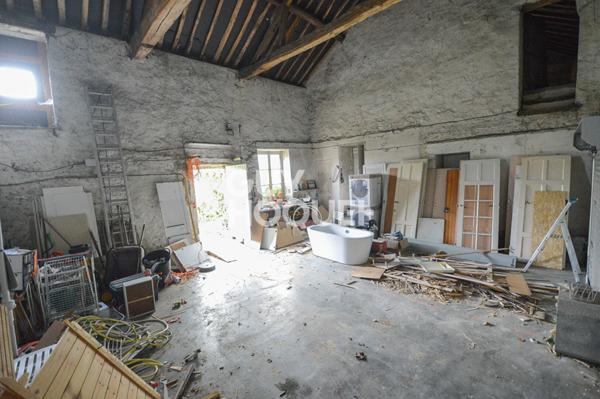 VENTE d'un ensemble immobilier de 350m2 aux CLAYES SOUS BOIS MAISON ET GRANGE