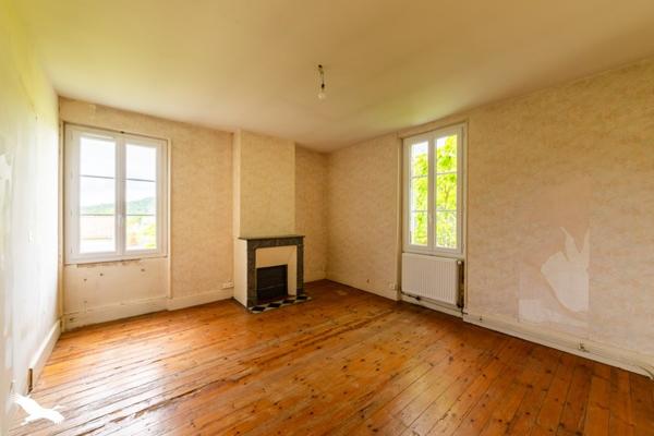 Maison à vendre 189 900 € Layrac 5 p 153 m² DPE D