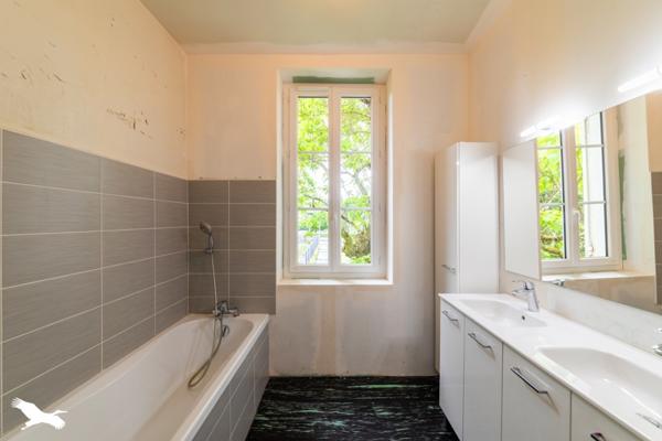 Maison à vendre 189 900 € Layrac 5 p 153 m² DPE D