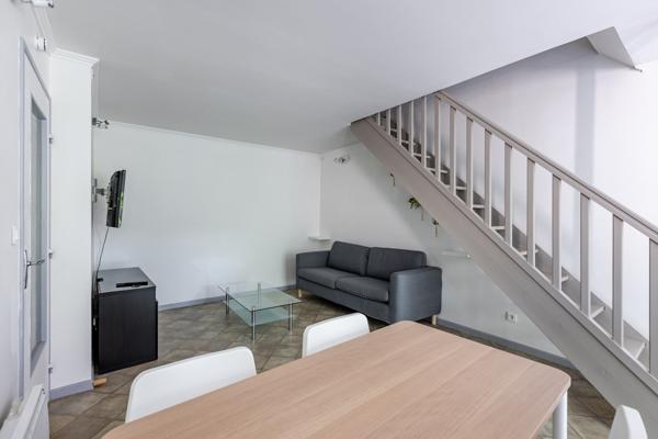 Appartement en duplex meublé