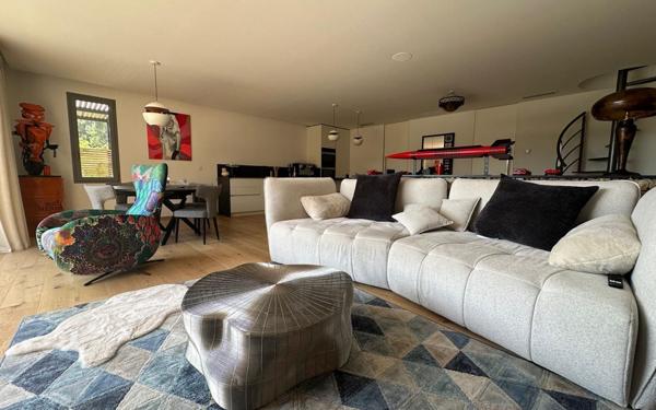 Maison à vendre    4 pièces •  La Cadière-d'Azur