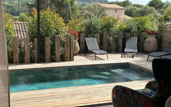 Maison à vendre    4 pièces •  La Cadière-d'Azur