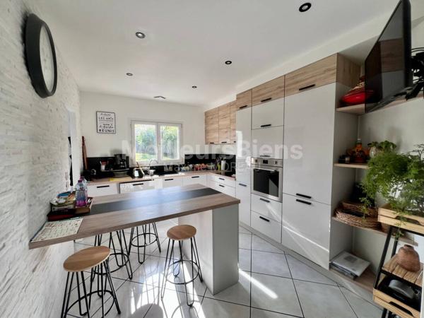 Maison Secteur COURTAISERE - 3 Chambres possibilité 4 + Bureau