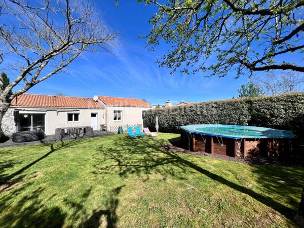 Maison Secteur COURTAISERE - 3 Chambres possibilité 4 + Bureau