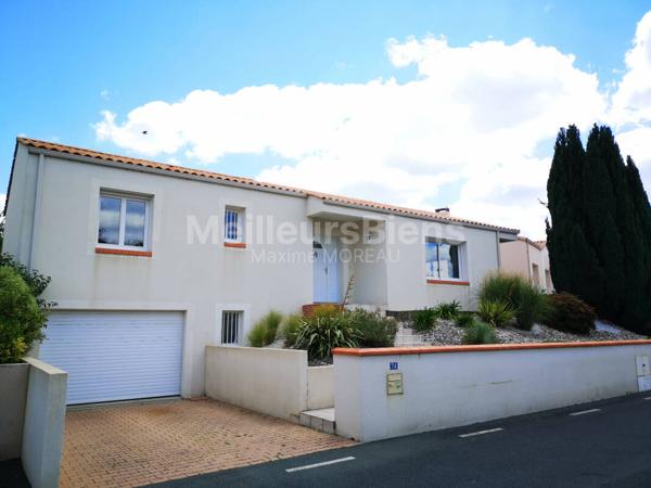 Maison Secteur COURTAISERE - 3 Chambres possibilité 4 + Bureau